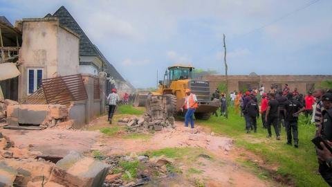 Photo: Edo govt demolishes building of suspected cultist used for organ harvesting and ritual activities